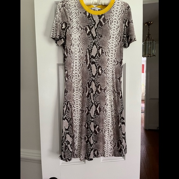 Carven Animal Print T-Shirt Jersey shift style sheath silhouette w/ gold collar - Picture 1 of 9